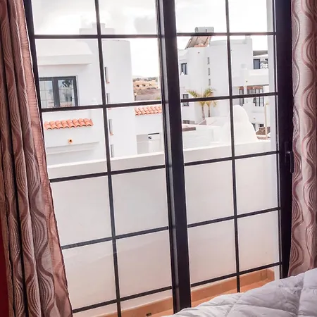 Coco Surfhouse - Coworking Coliving Gasthuis Corralejo